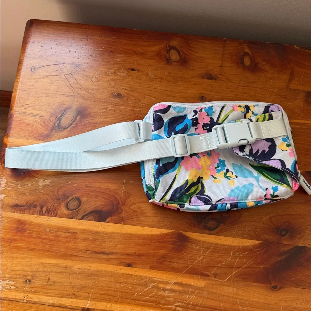 Vera Bradley Floral waist belt Bag - Pink, Blue, Green -so cute